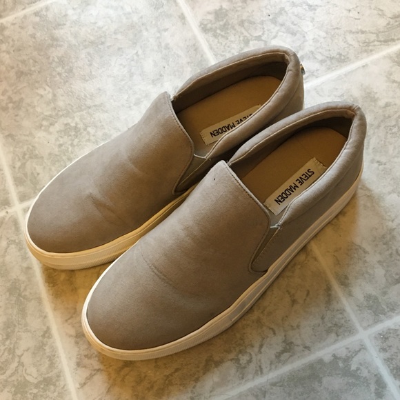 Steve Madden Slide On Runner - Picture 3 of 5